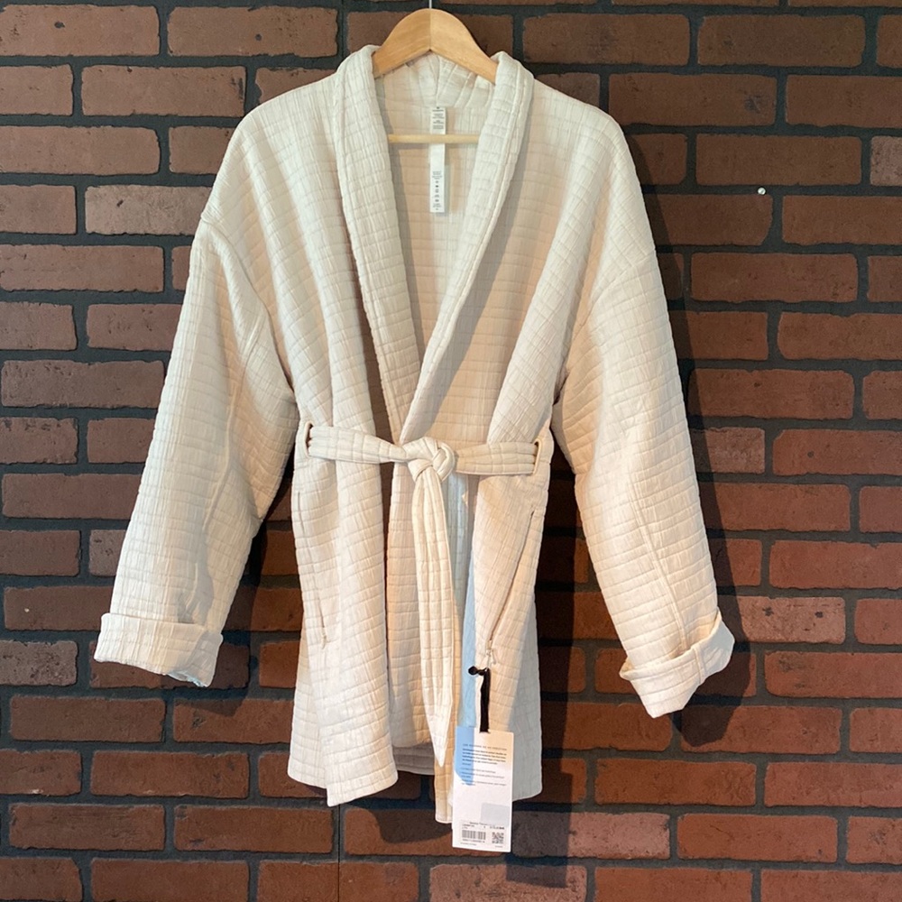 Lululemon Serene Travels Wrap NWT size 6